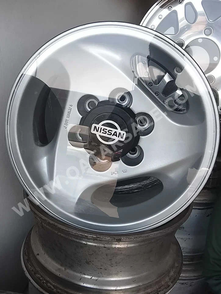 Wheel Rims Nissan  Steel /  16''  Silver  4  4