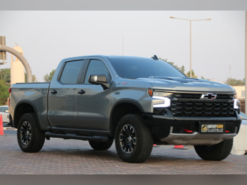 Chevrolet  Silverado  ZR 2  2024  Automatic  27,000 Km  8 Cylinder  Four Wheel Drive (4WD)  SUV  Silver  With Warranty