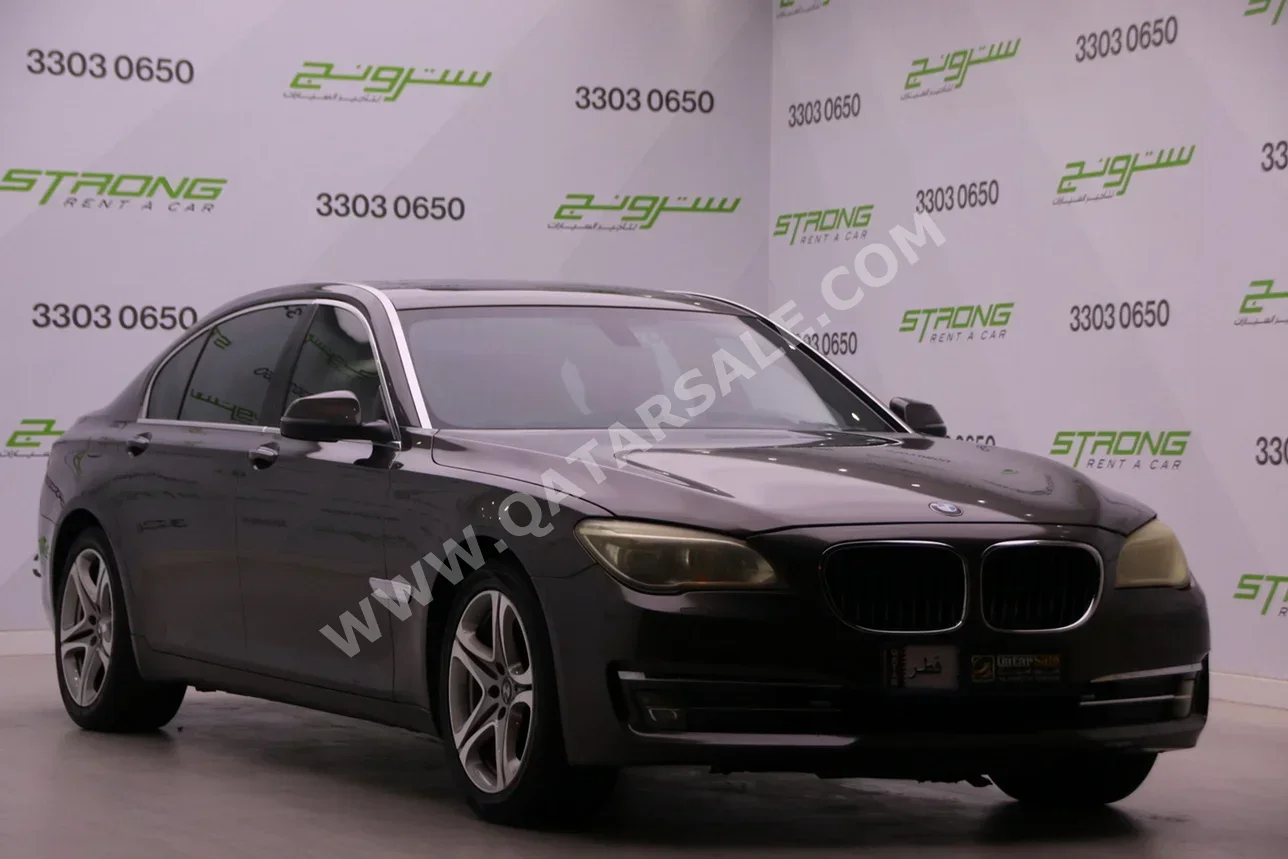 بي ام دبليو  الفئة - السابعة  730 Li  2013  اوتوماتيك  196,500 كم  6 سلندر  دفع خلفي  سيدان  رمادي