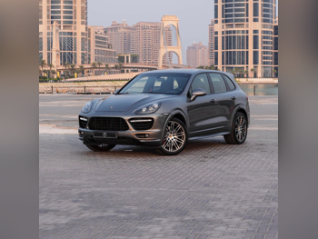 Porsche  Cayenne  Turbo S  2013  Automatic  85,000 Km  8 Cylinder  Four Wheel Drive (4WD)  SUV  Gray  With Warranty