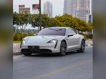 Porsche  Taycan  2022  Automatic  80,000 Km  6 Cylinder  All Wheel Drive (AWD)  Coupe / Sport  Beige  With Warranty