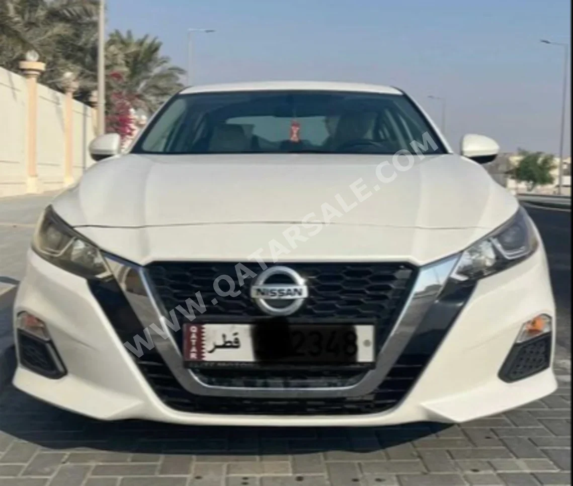 نيسان  ألتيما  2.5 اس  2020  اوتوماتيك  78,000 كم  4 سلندر  سحب امامي  سيدان  أبيض لؤلؤي