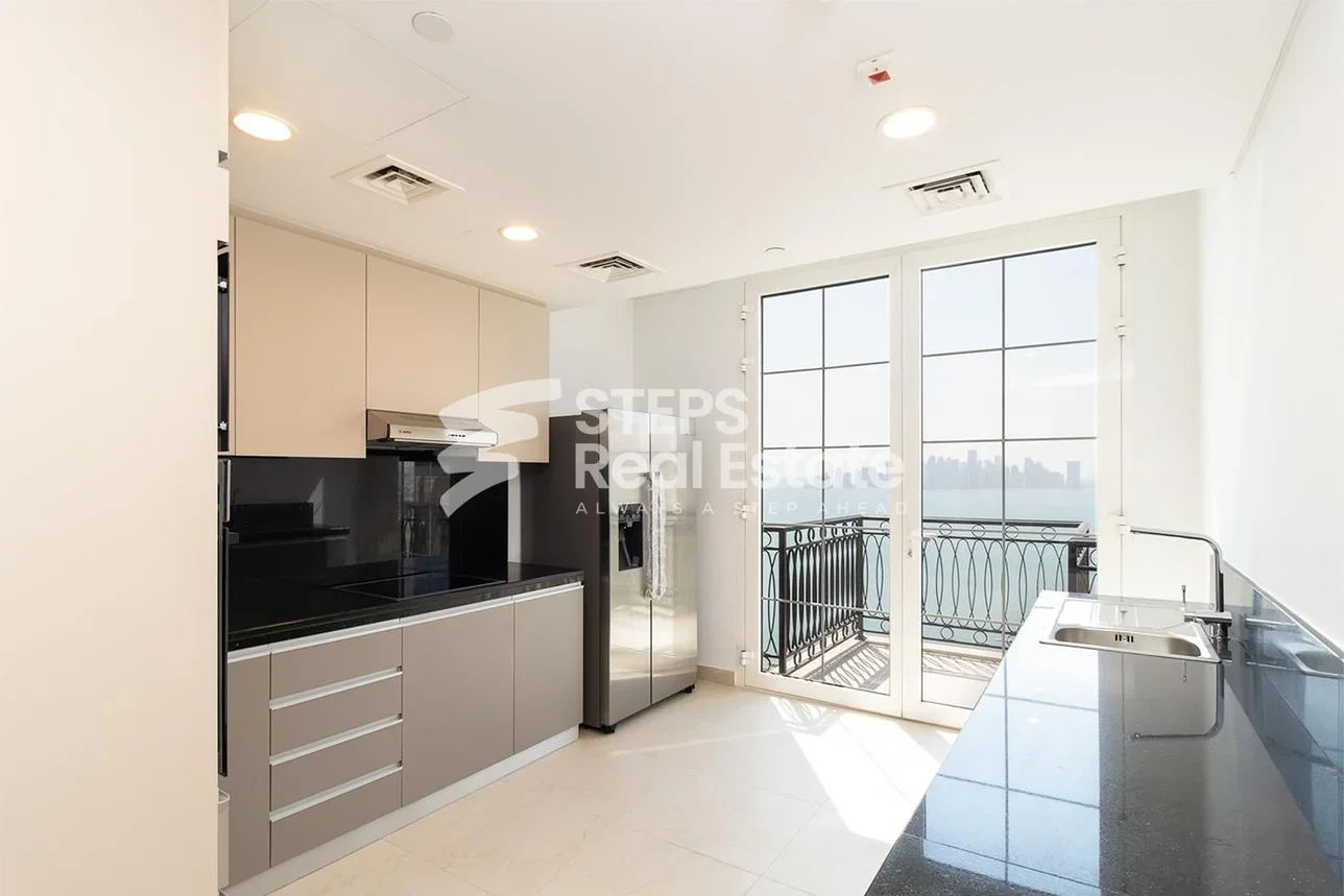 3 غرف نوم شقة للايجار في الدوحة - اللؤلؤة نصف مفروشة