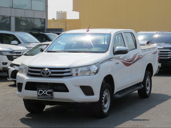 Toyota  Hilux  2020  Automatic  57,000 Km  4 Cylinder  Four Wheel Drive (4WD)  Pick Up  White
