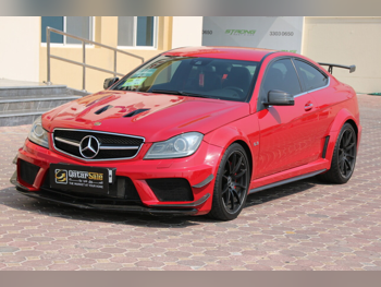 Mercedes-Benz  C-Class  63 AMG  2013  Automatic  73,000 Km  8 Cylinder  Rear Wheel Drive (RWD)  Coupe / Sport  Red
