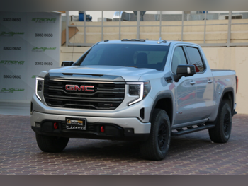 GMC  Sierra  AT4  2022  Automatic  51,000 Km  8 Cylinder  Four Wheel Drive (4WD)  Pick Up  Silver  With Warranty