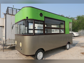 Caravan - Food Truck  - 2022  - Green and Beige