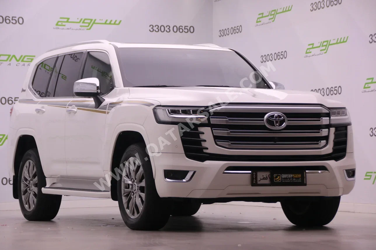 Toyota  Land Cruiser  VX Twin Turbo  2022  Automatic  67,000 Km  6 Cylinder  Four Wheel Drive (4WD)  SUV  White  With Warranty