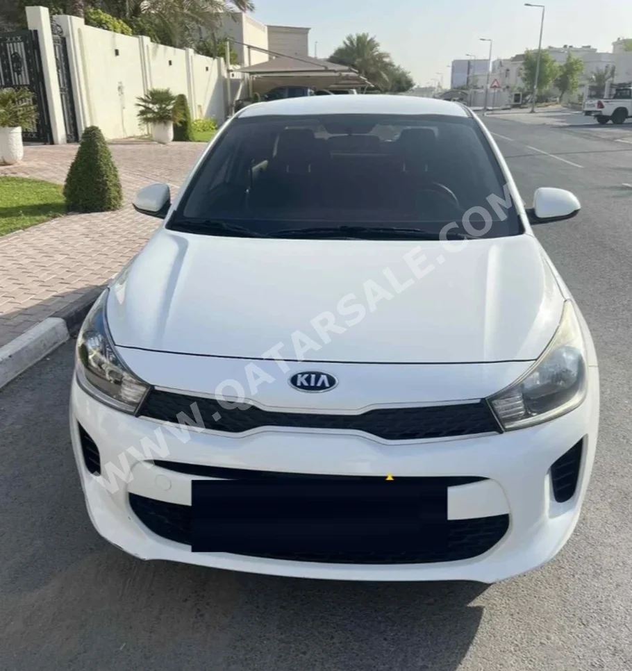 كيا  ريو  2019  اوتوماتيك  157,000 كم  4 سلندر  سحب امامي  سيدان  أبيض  تحت الضمان