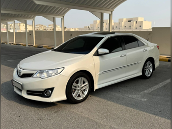 Toyota  Camry  GLX  2013  Automatic  270,000 Km  4 Cylinder  Front Wheel Drive (FWD)  Sedan  Pearl