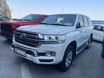 Toyota  Land Cruiser  GXR  2018  Automatic  500,000 Km  8 Cylinder  Four Wheel Drive (4WD)  SUV  White
