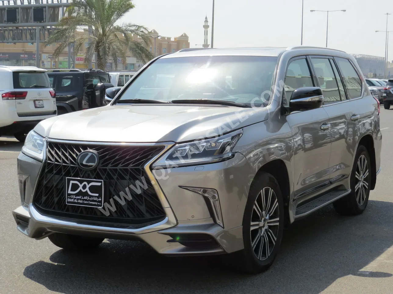 Lexus  LX  570 S  2018  Automatic  251,000 Km  8 Cylinder  Four Wheel Drive (4WD)  SUV  Sonic Titanium