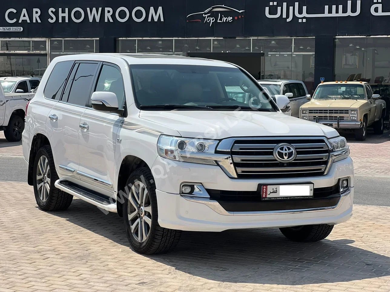 Toyota  Land Cruiser  VXR  2019  Automatic  183,000 Km  8 Cylinder  Four Wheel Drive (4WD)  SUV  White