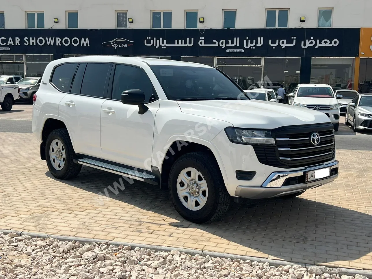 Toyota  Land Cruiser  GX  2022  Automatic  161,000 Km  6 Cylinder  Four Wheel Drive (4WD)  SUV  White