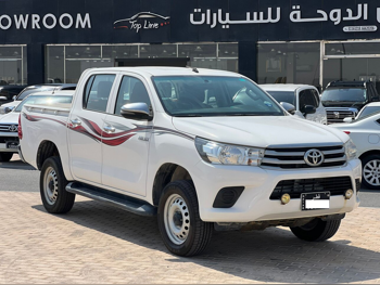 Toyota  Hilux  2020  Automatic  43,000 Km  4 Cylinder  Four Wheel Drive (4WD)  Pick Up  White