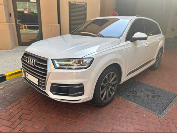 Audi  Q7  45 TFSI Quattro  2017  Automatic  89,580 Km  6 Cylinder  All Wheel Drive (AWD)  SUV  White