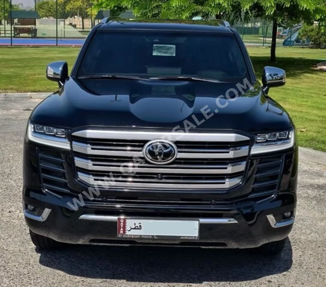 Toyota  Land Cruiser  VXR Twin Turbo  2024  Automatic  29,950 Km  6 Cylinder  Four Wheel Drive (4WD)  SUV  Black  With Warranty