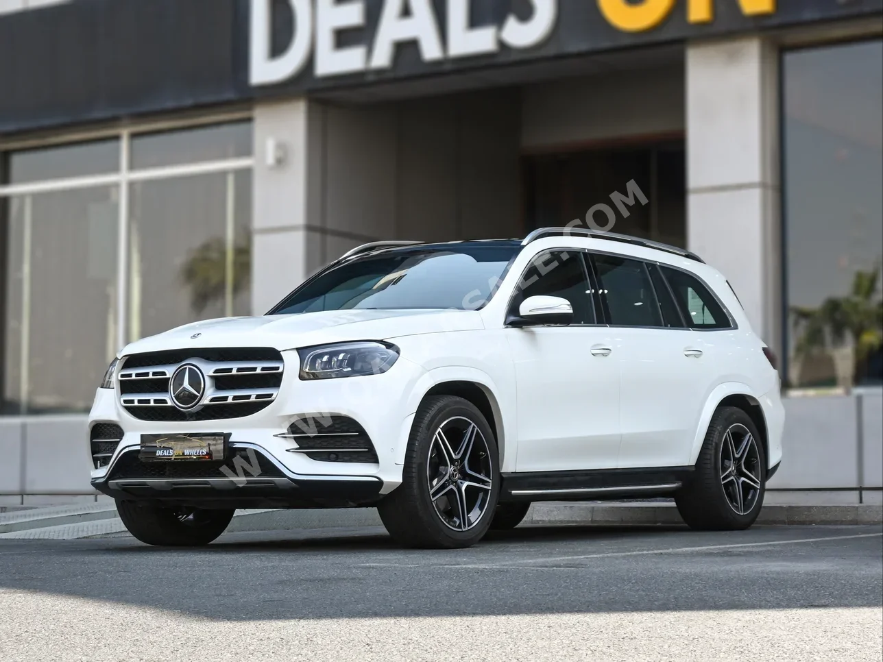 Mercedes-Benz  GLS  450  2022  Automatic  95,000 Km  6 Cylinder  All Wheel Drive (AWD)  SUV  White  With Warranty