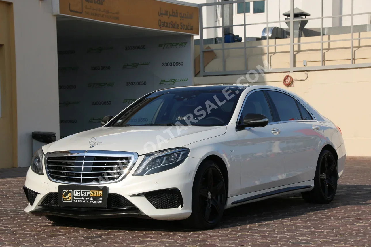 Mercedes-Benz  S-Class  63 AMG  2015  Automatic  125,000 Km  8 Cylinder  All Wheel Drive (AWD)  Sedan  White
