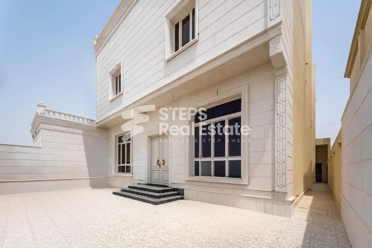 Family Residential  - Not Furnished  - Al Wakrah  - Al Wukair  - 9 Bedrooms