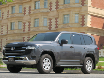 Toyota  Land Cruiser  GX  2024  Automatic  15,600 Km  6 Cylinder  Four Wheel Drive (4WD)  SUV  Gray  With Warranty