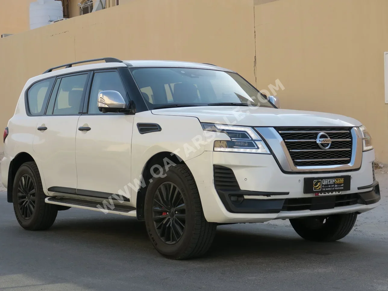 Nissan  Patrol  Platinum  2020  Automatic  218,579 Km  6 Cylinder  Four Wheel Drive (4WD)  SUV  White