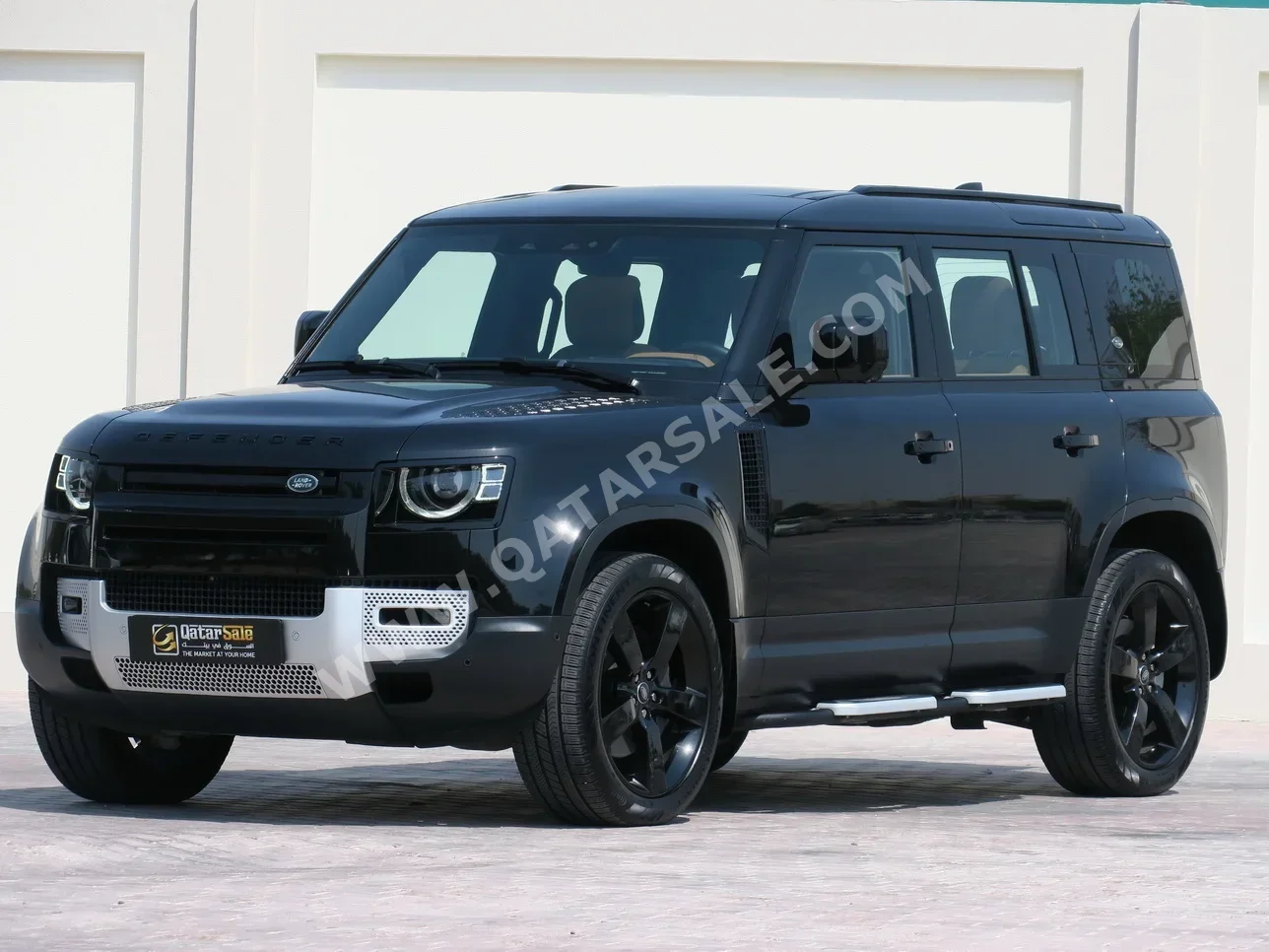 Land Rover  Defender  110 HSE  2024  Automatic  28,000 Km  6 Cylinder  Four Wheel Drive (4WD)  SUV  Black  With Warranty