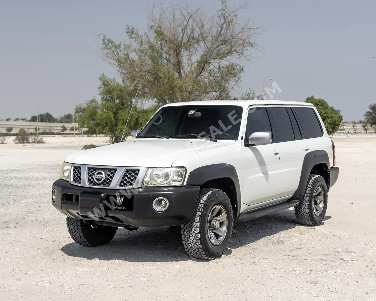 Nissan  Patrol  2009  Automatic  199,000 Km  6 Cylinder  Four Wheel Drive (4WD)  SUV  White