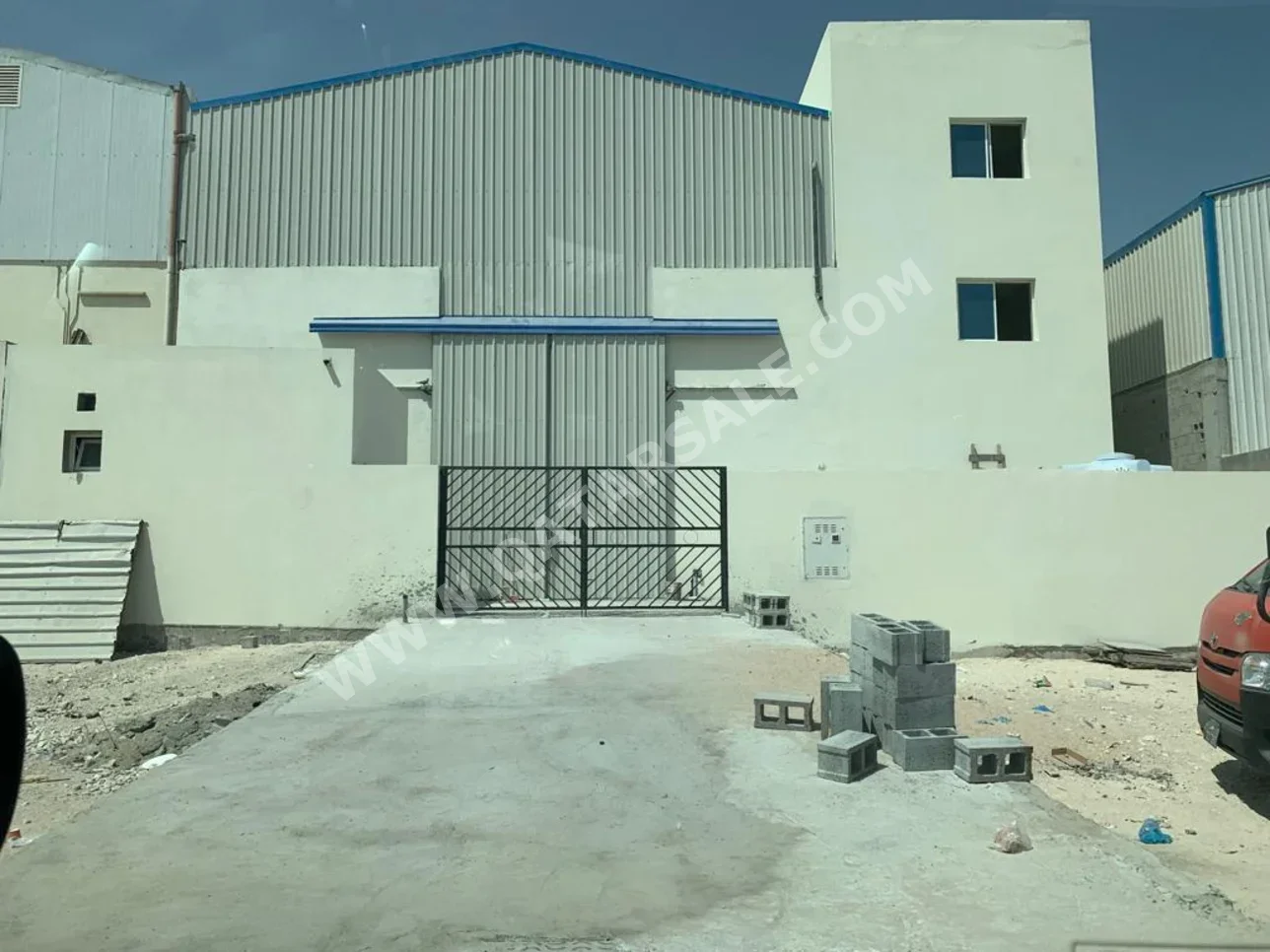 Warehouses & Stores - Al Rayyan  - Industrial Area  -Area Size: 600 Square Meter