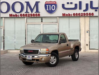 GMC  Sierra  1500  2005  Automatic  431,000 Km  8 Cylinder  Four Wheel Drive (4WD)  Pick Up  Gold