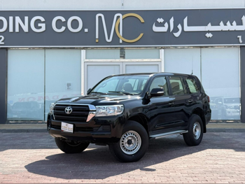 تويوتا  لاند كروزر  جي  2019  اوتوماتيك  279,000 كم  6 سلندر  دفع رباعي  اس يو في  أسود