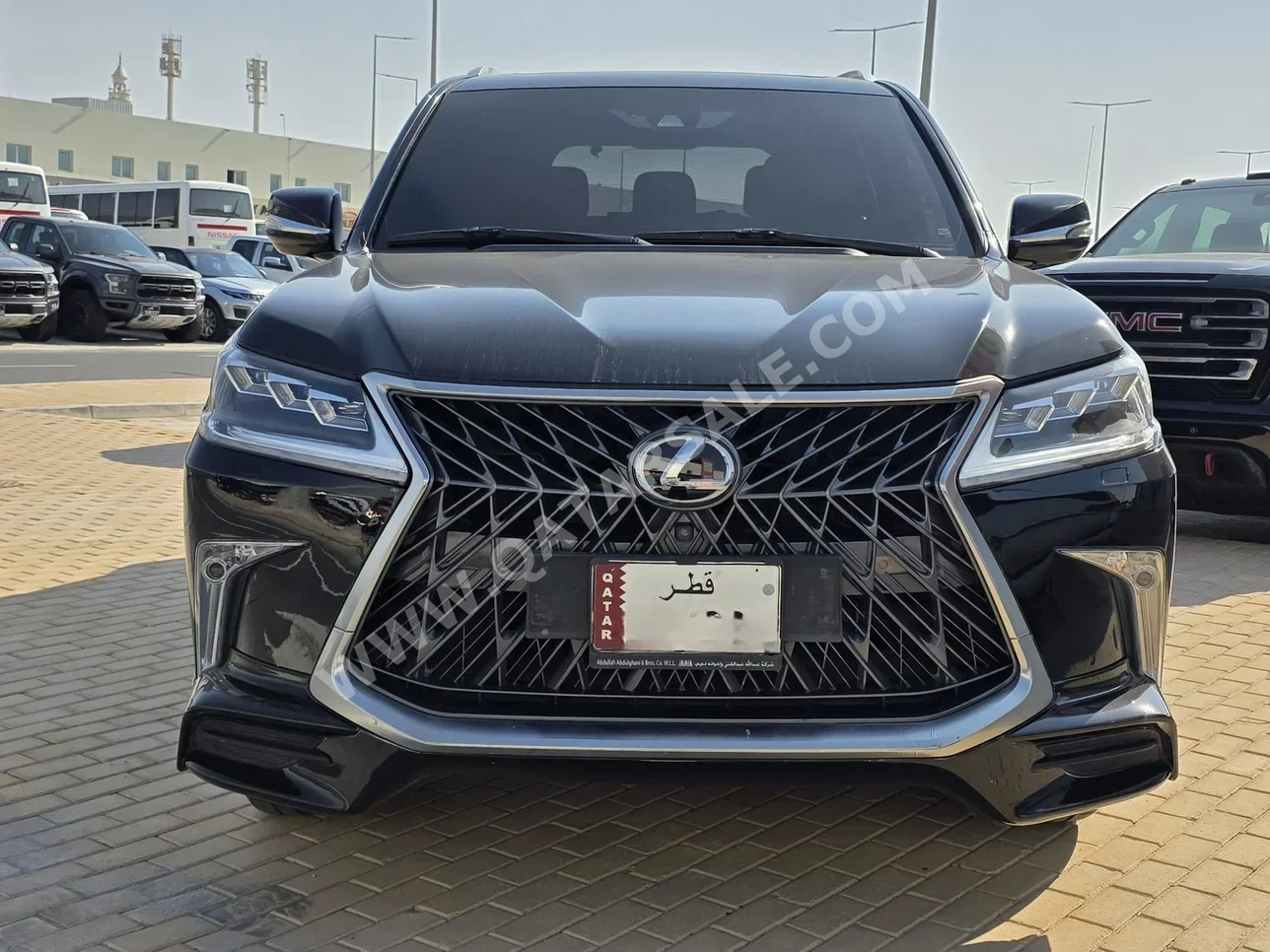 Lexus  LX  570  2018  Automatic  218,000 Km  8 Cylinder  Four Wheel Drive (4WD)  SUV  Black