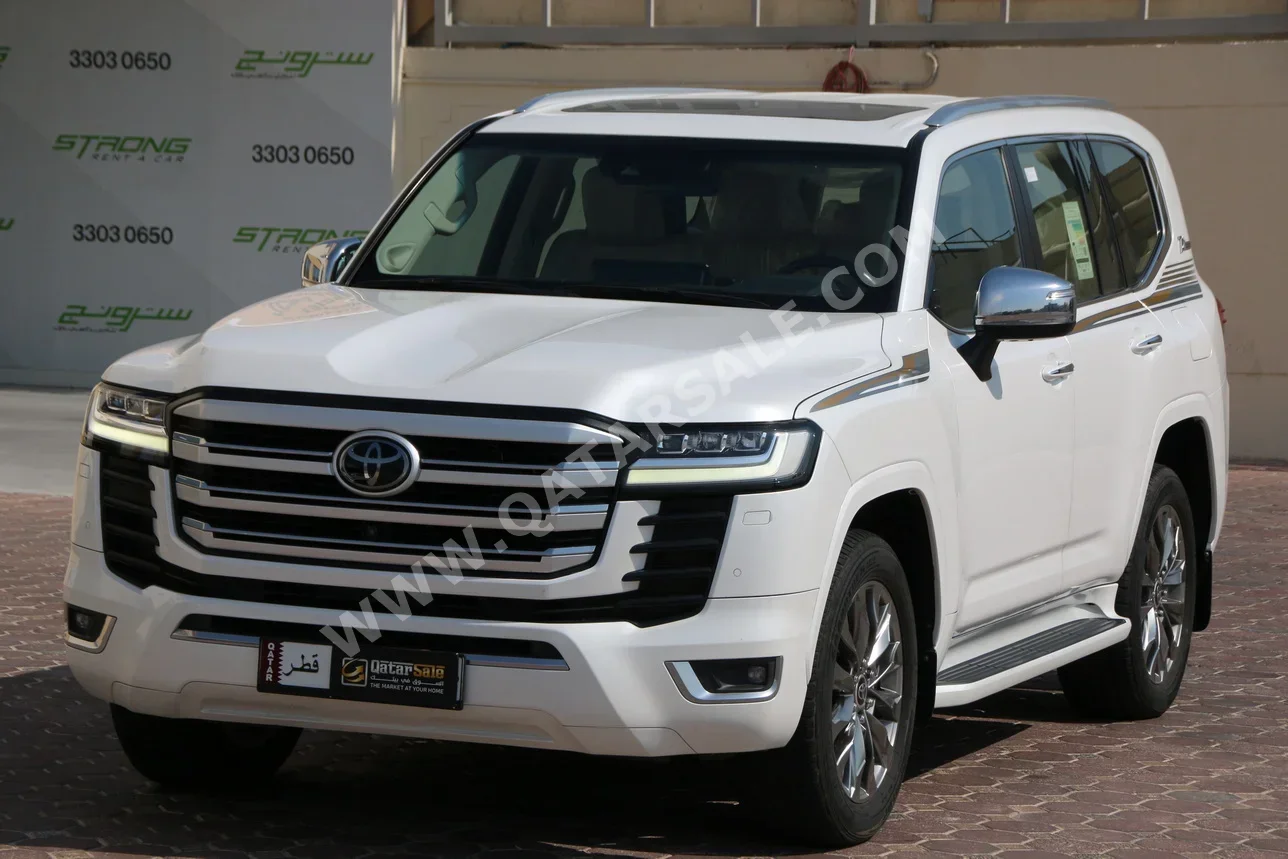 Toyota  Land Cruiser  VXR Twin Turbo  2022  Automatic  96,000 Km  6 Cylinder  Four Wheel Drive (4WD)  SUV  Pearl