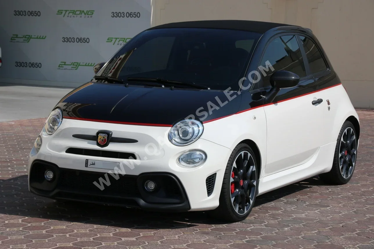 Fiat  595  Abarth  2021  Automatic  48,000 Km  4 Cylinder  Front Wheel Drive (FWD)  Hatchback  White and Black