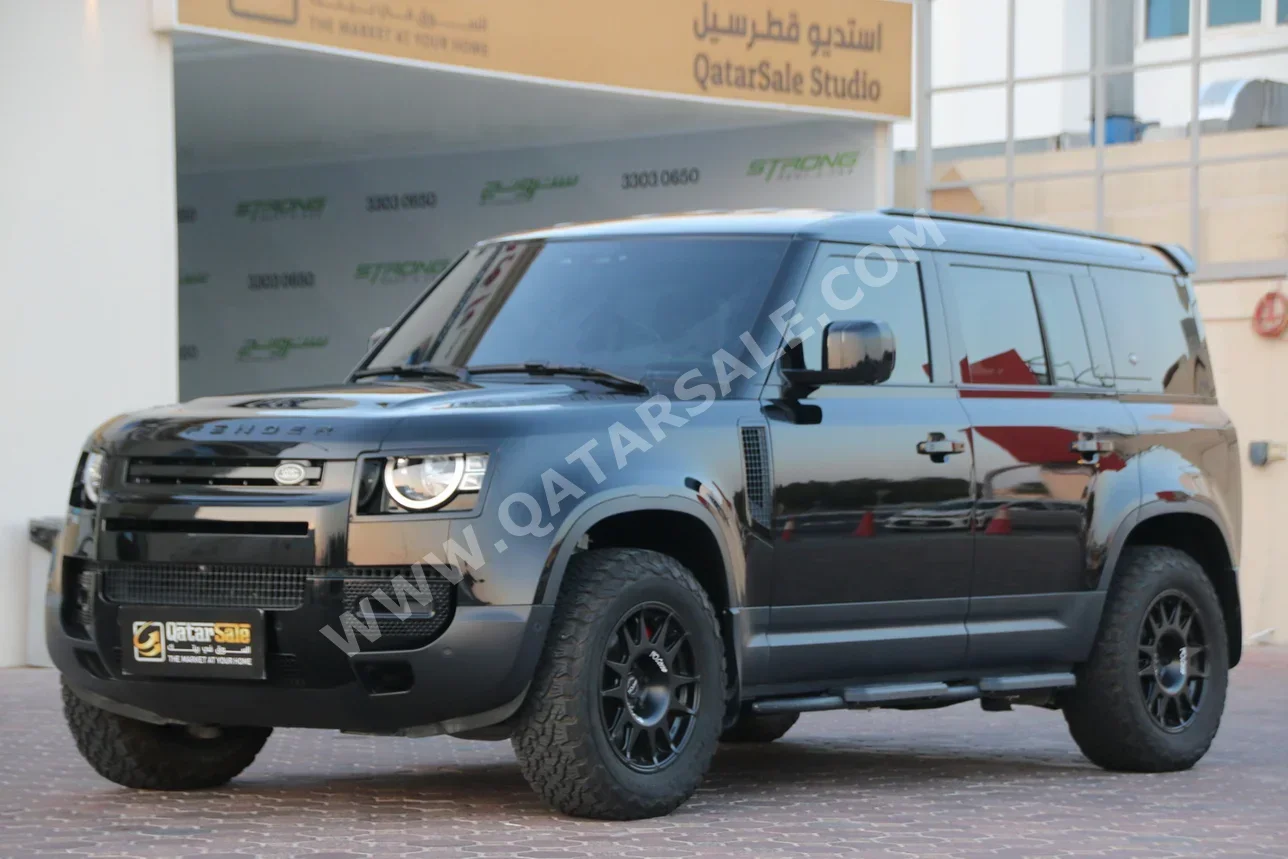 Land Rover  Defender  110 S  2024  Automatic  39,000 Km  6 Cylinder  Four Wheel Drive (4WD)  SUV  Black  With Warranty