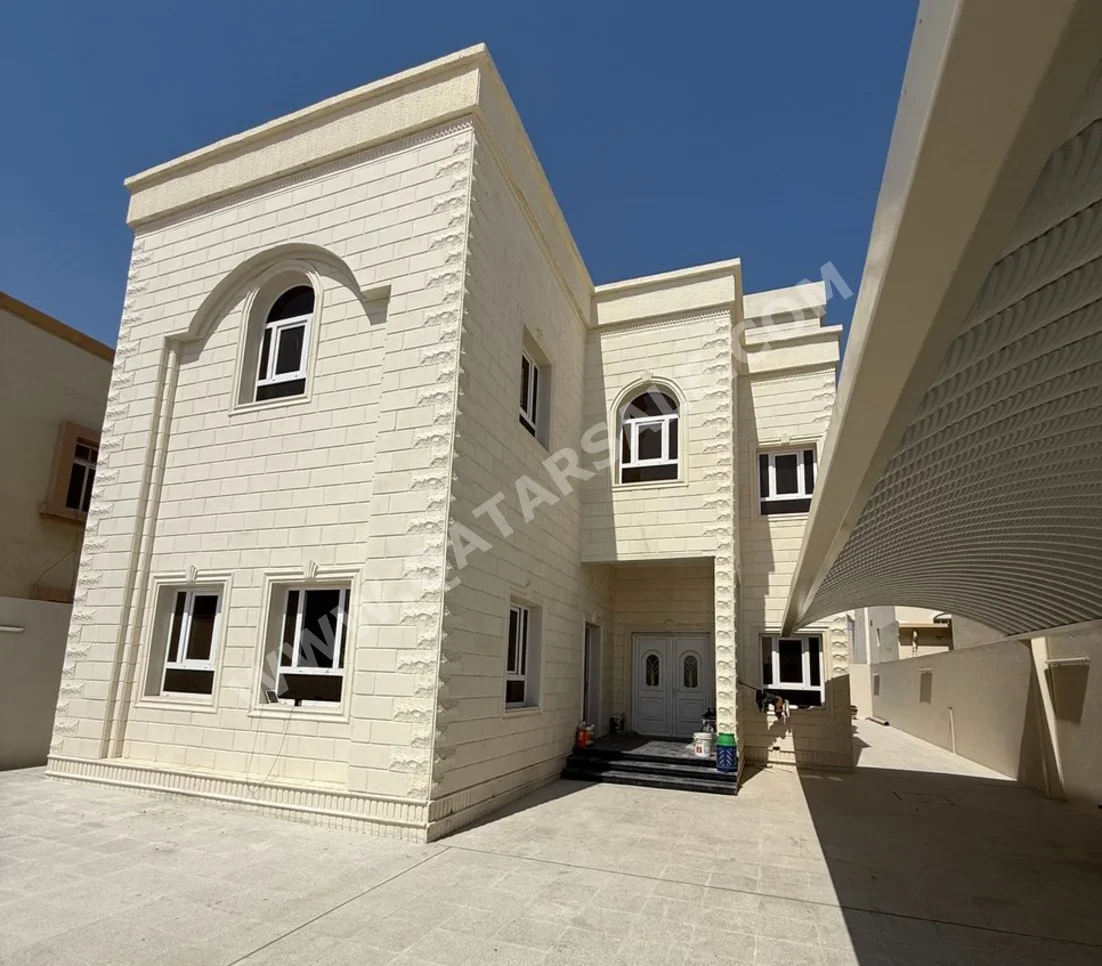 Family Residential  - Not Furnished  - Doha  - Al Thumama  - 8 Bedrooms