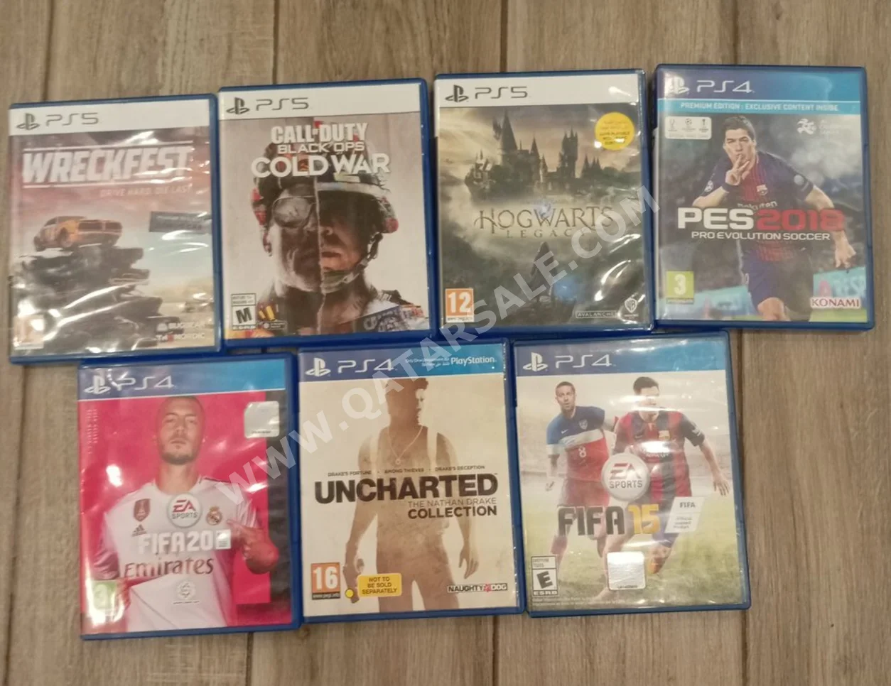 - PlayStation 4 Video Games CDs
