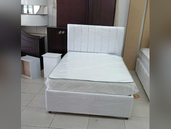 Beds - Lifestyle  - Twin  - White  - Mattress Included