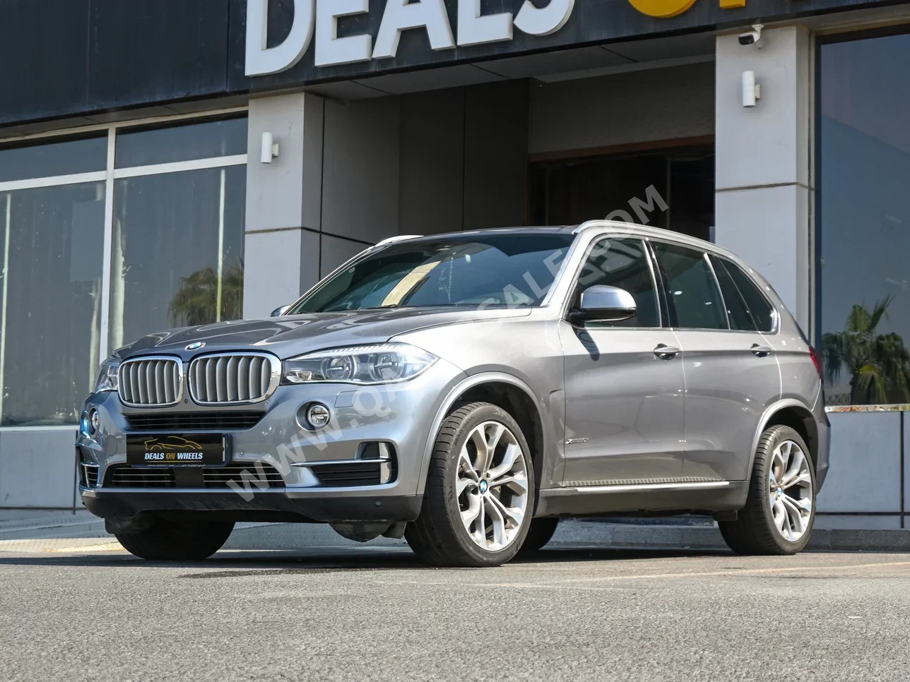 BMW  X-Series  X5 XDrive 50i  2016  Automatic  114,000 Km  8 Cylinder  All Wheel Drive (AWD)  SUV  Gray