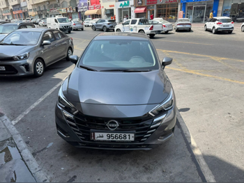 نيسان  صني  4 سلندر  سيدان  رصاصي  2024