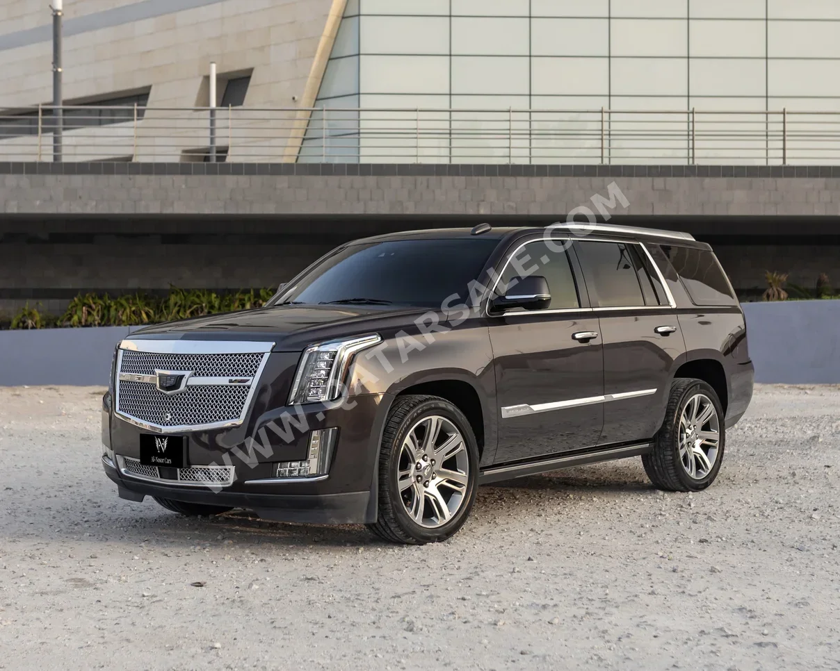 Cadillac  Escalade  2016  Automatic  120,000 Km  8 Cylinder  Four Wheel Drive (4WD)  SUV  Gray
