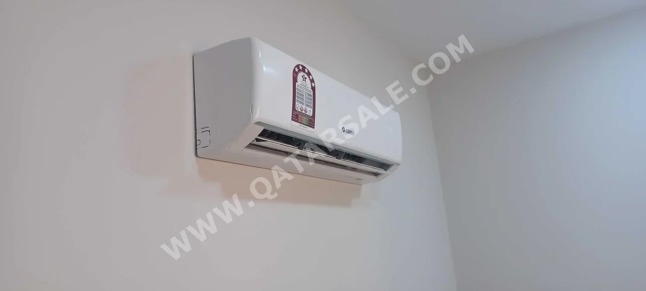 مكيفات الهواء جريي  يشمل التحكم عن بعد  ضمان  مع التسليم  مع التركيب