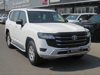 Toyota  Land Cruiser  GX  2022  Automatic  170,000 Km  6 Cylinder  Four Wheel Drive (4WD)  SUV  White