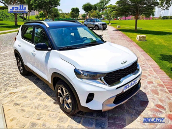 Kia  SONET  4 Cylinder  SUV 2x4  White  2022