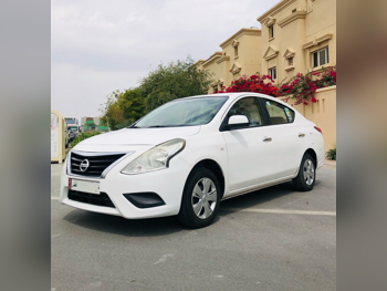 نيسان  صني  2019  اوتوماتيك  190,000 كم  4 سلندر  سحب امامي  سيدان  أبيض