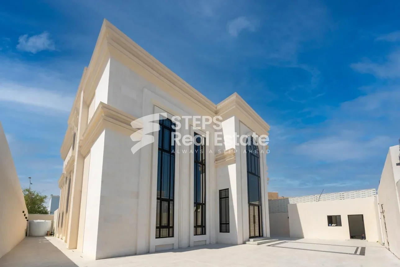 Family Residential  - Not Furnished  - Doha  - Onaiza  - 9 Bedrooms