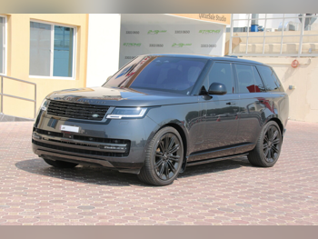 لاند روفر  رنج روفر  فوج اتش اس اي  2023  اوتوماتيك  38,000 كم  8 سلندر  دفع رباعي  اس يو في  رمادي  تحت الضمان