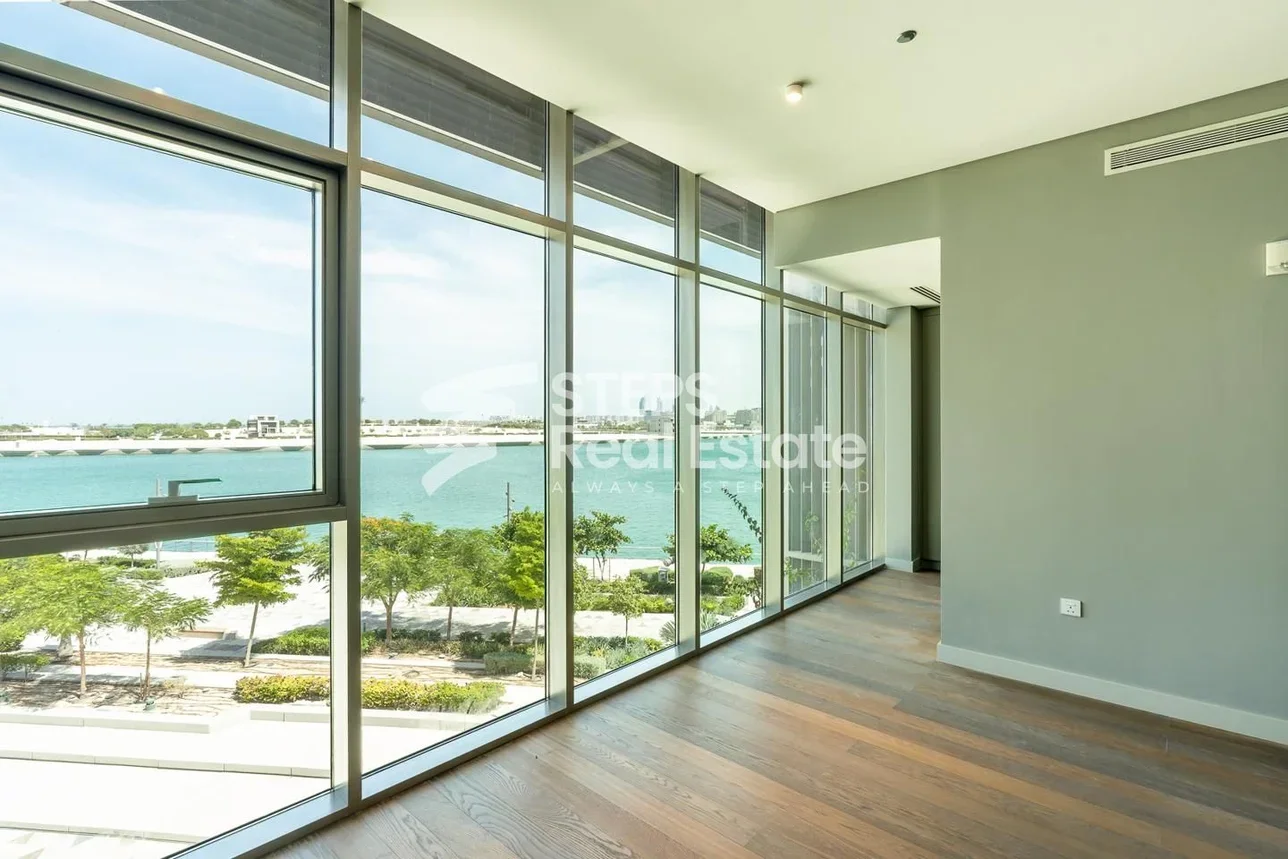 3 Bedrooms  Apartment  For Sale  in Lusail -  Al Kharayej  Semi Furnished