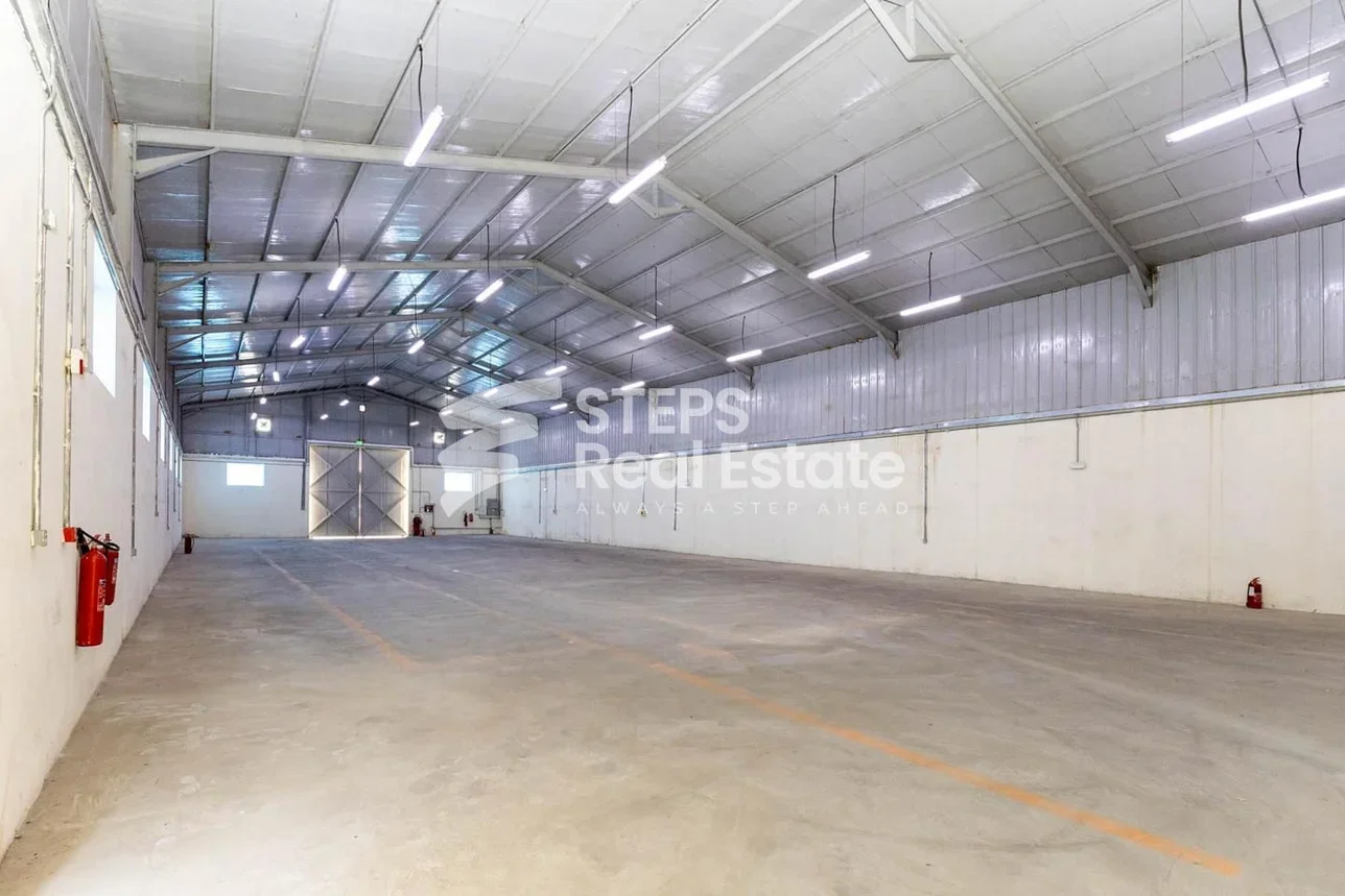 Warehouses & Stores - Al Rayyan  - Industrial Area  -Area Size: 1000 Square Meter