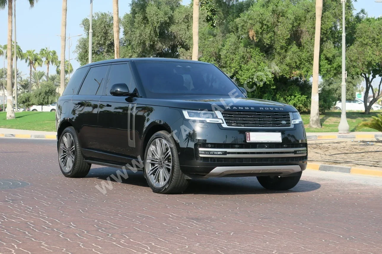 Land Rover  Range Rover  Vogue HSE  2023  Automatic  30,000 Km  8 Cylinder  Four Wheel Drive (4WD)  SUV  Black  With Warranty